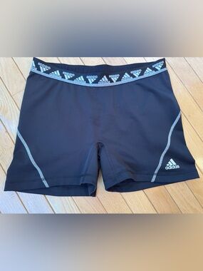 Adidas Climalite Ladies XL Black Athletic Compression Shorts with White Trim EUC